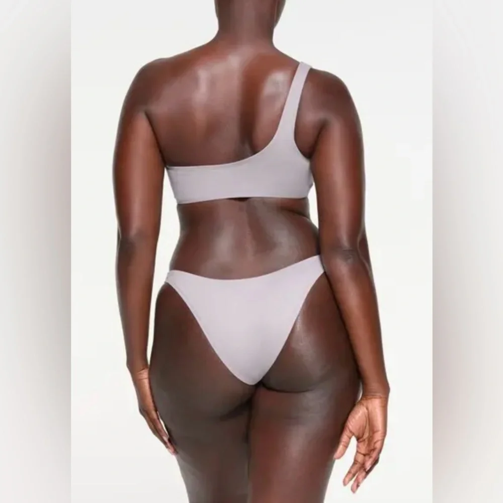 Skims SET NWT One-Shoulder Gray Chrome Bikini Set Size S